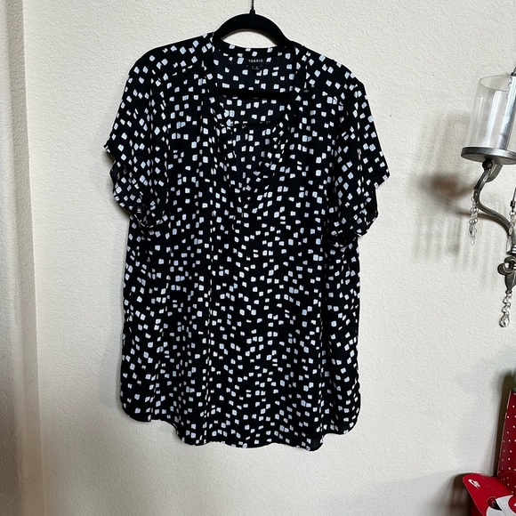 Torrid Black Blouse with White Dots - Picture 6 of 6